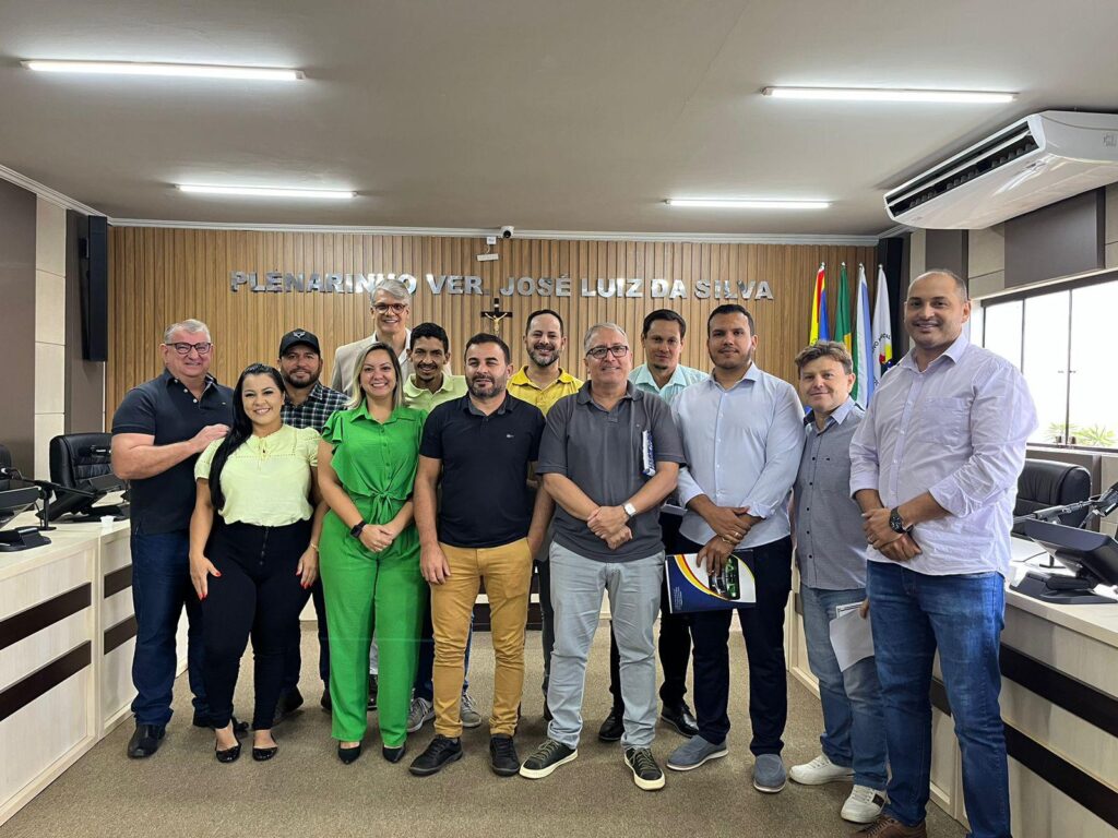Reunião Produtiva entre Vereadores e Secretário de Saúde em Rio Brilhante Reunião Produtiva entre Vereadores e Secretário de Saúde em Rio Brilhante