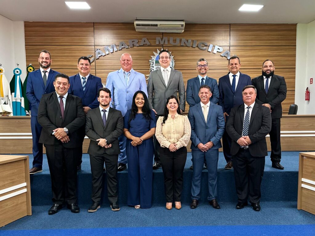 Com reeleição histórica, Prefeito Paleari e Valdemar Rocha são empossados para a legislatura 2025-2028 Com reeleição histórica, Prefeito Paleari e Valdemar Rocha são empossados para a legislatura 2025-2028