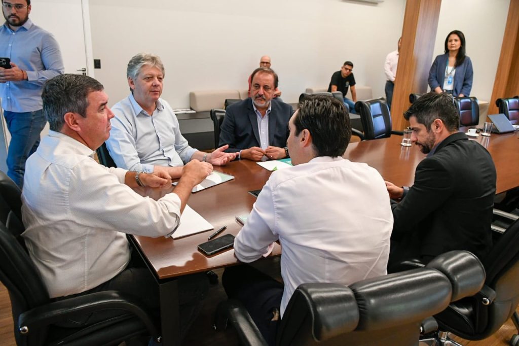 Em reunião com Governo de MS, Energisa anuncia R$ 771 milhões de investimentos neste ano no Estado Em reunião com Governo de MS, Energisa anuncia R$ 771 milhões de investimentos neste ano no Estado