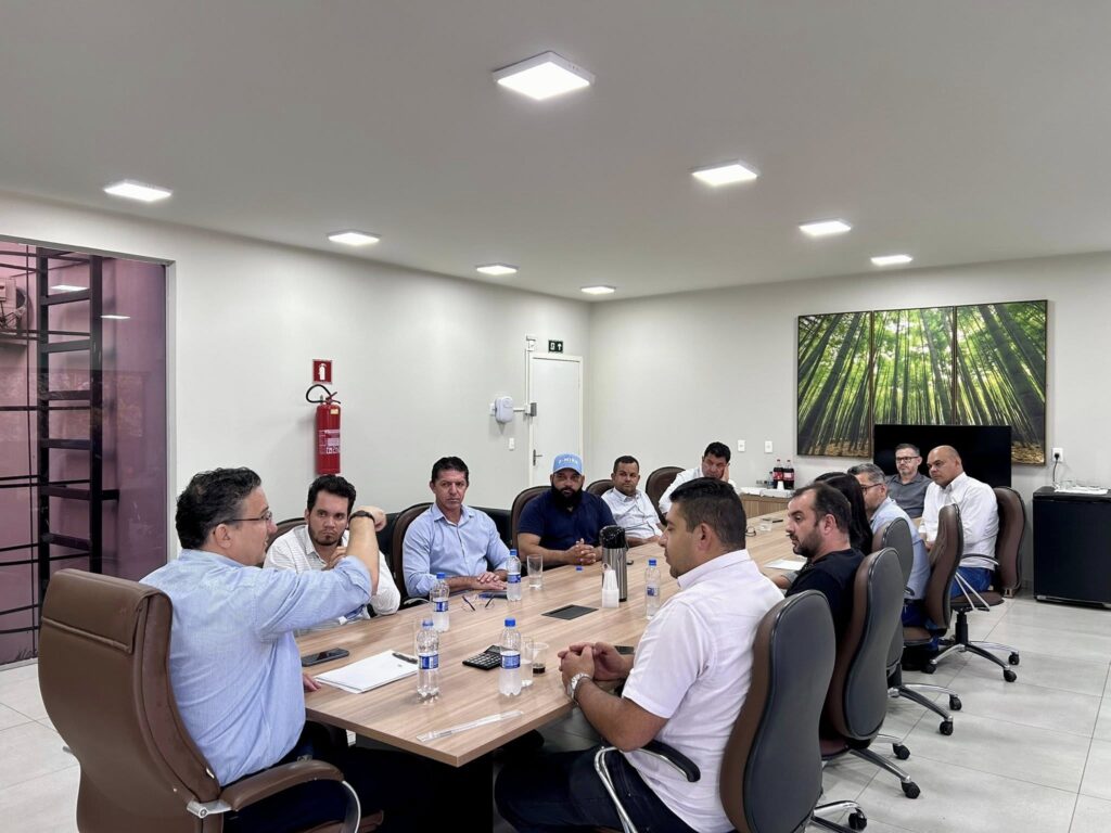 Prefeito José Paulo Paleari se reúne com vereadores e secretários para alinhar ações e impulsionar o desenvolvimento de Nova Alvorada do Sul Prefeito José Paulo Paleari se reúne com vereadores e secretários para alinhar ações e impulsionar o desenvolvimento de Nova Alvorada do Sul
