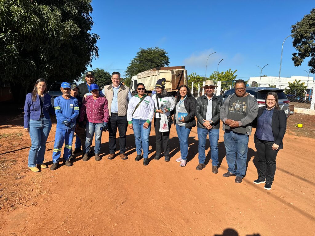Prefeitura realiza grande mutirão de limpeza e serviços no Distrito de Pana em Nova Alvorada do Sul Prefeitura realiza grande mutirão de limpeza e serviços no Distrito de Pana em Nova Alvorada do Sul