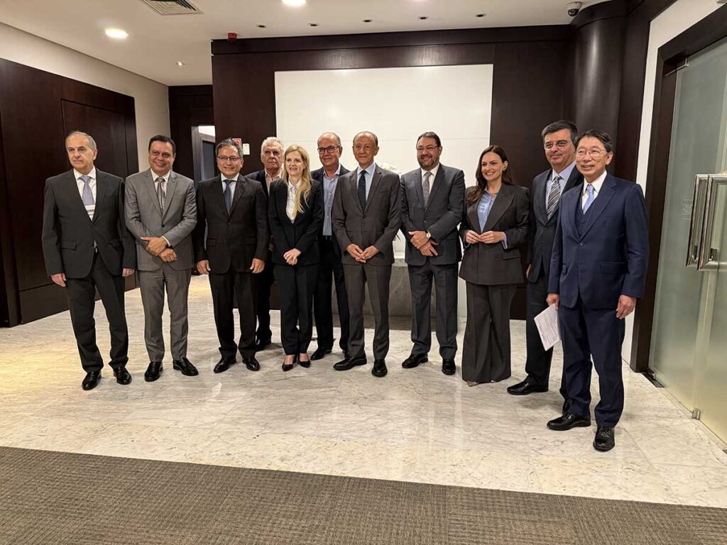 Em evento da Fiesp, Longen defende protagonismo da indústria na orientação sobre a reforma tributária Em evento da Fiesp, Longen defende protagonismo da indústria na orientação sobre a reforma tributária