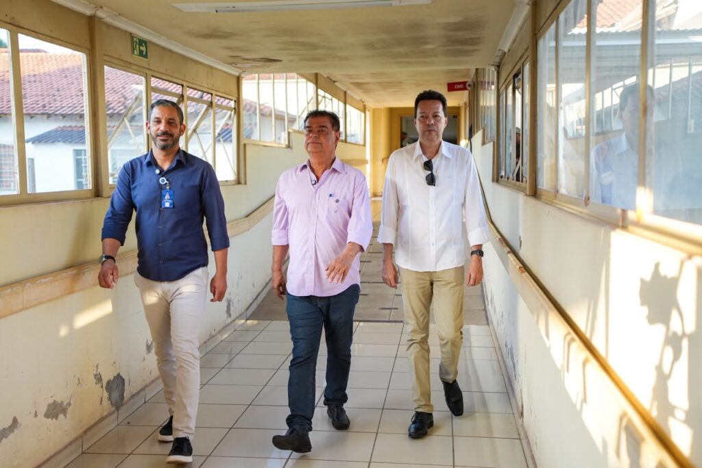 Senador Nelsinho Trad participa da Festa de Nossa Senhora do Carmo e reforça compromisso com Forte Coimbra e a saúde de Corumbá Senador Nelsinho Trad participa da Festa de Nossa Senhora do Carmo e reforça compromisso com Forte Coimbra e a saúde de Corumbá