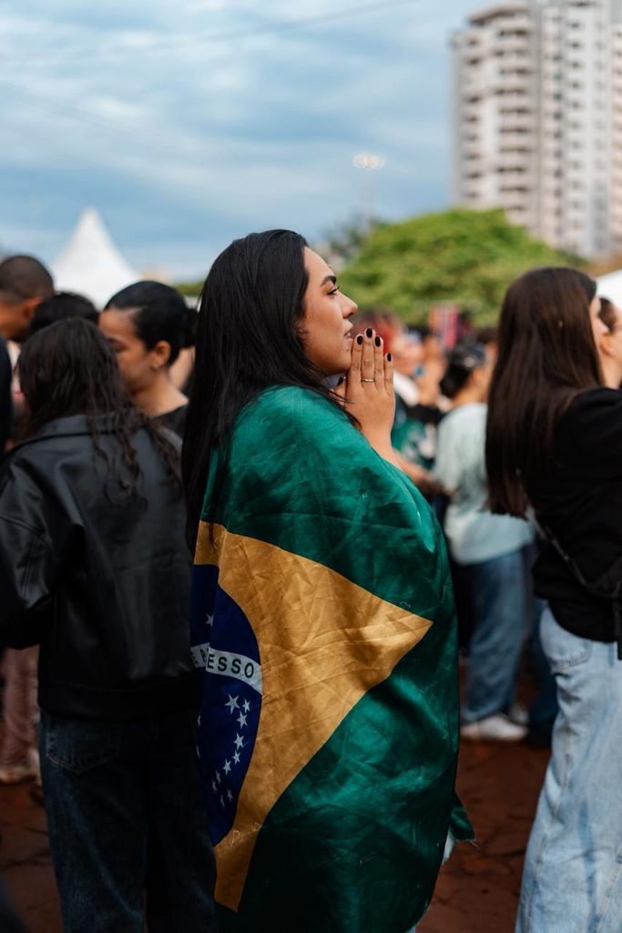 “Cristão vota em cristão de verdade”, afirma Cassy durante Marcha para Jesus “Cristão vota em cristão de verdade”, afirma Cassy durante Marcha para Jesus