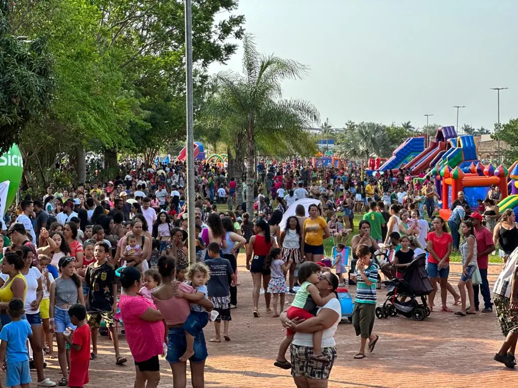 Prefeitura promoveu dia das crianças no Parque Nelson Tereré em Nova Alvorada do Sul Prefeitura promoveu dia das crianças no Parque Nelson Tereré em Nova Alvorada do Sul